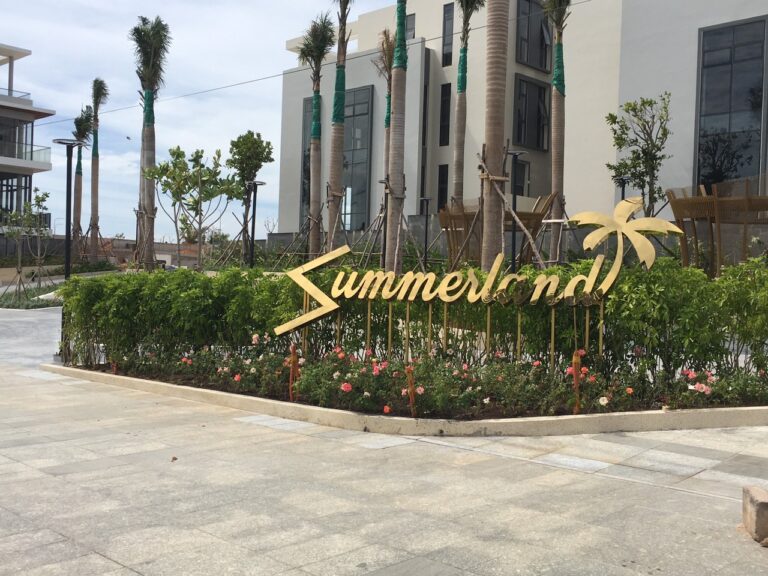Sales Gallery Summerland